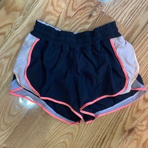 Lululemon running shorts Size 4